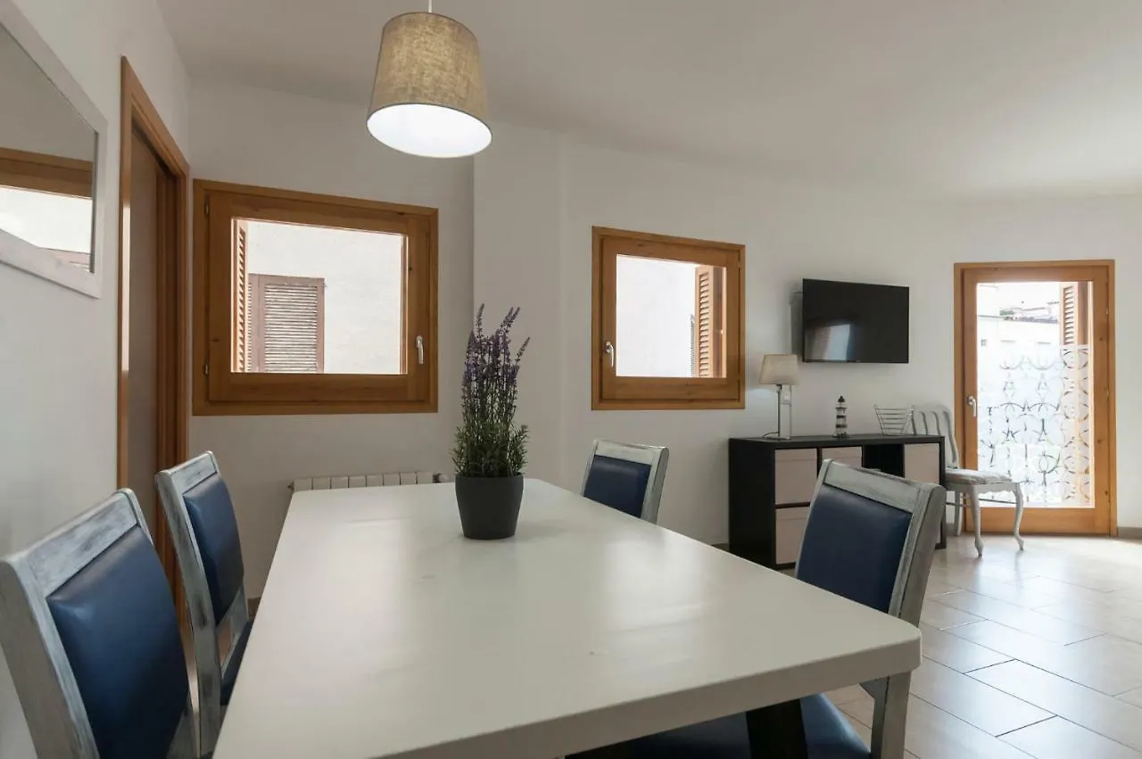 טוסה דה מאר Lets Holidays Mediterranean Apartment 3 Minutes To The Beach 3 ספרד